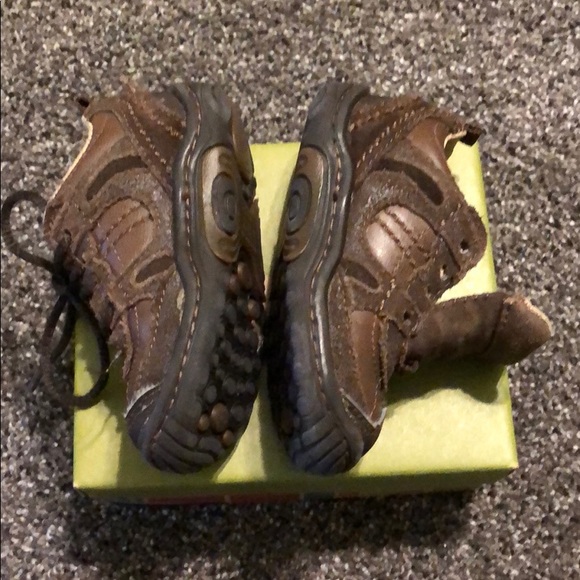 Baby/Toddler GUC Stride rite shoes - Picture 6 of 6